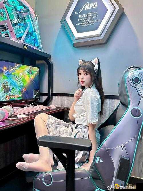 暴躁少女 csgo 主播推荐：电竞少女的热血战场